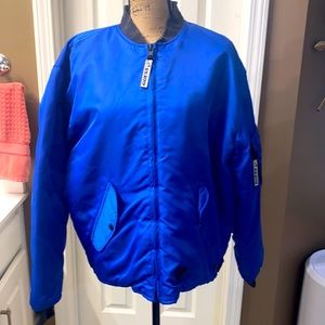 Women’s puffer coat - Guess -Large- quilted lined- wore one season